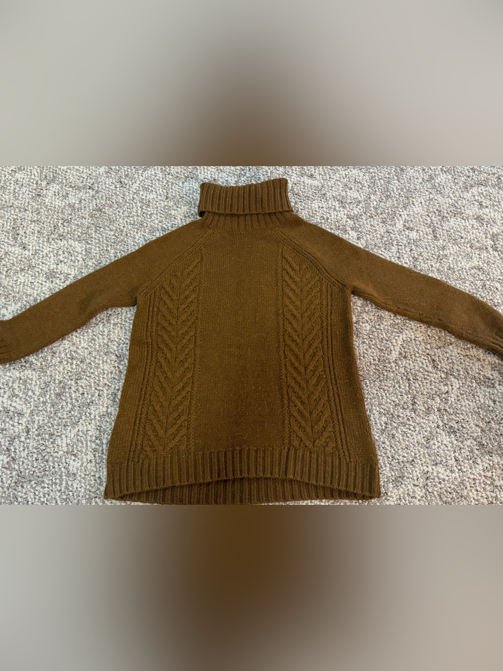 Turtleneck Cable Knit Sweater - Brown